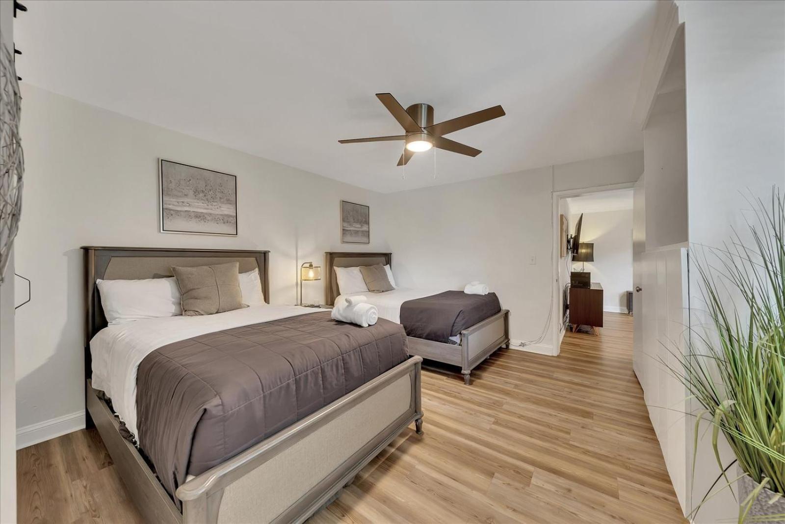 Modern Twist In A Historic Building, Sleeps 6 Atlanta