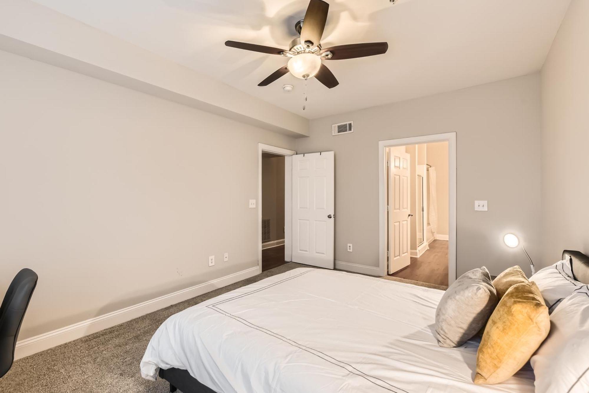 Crest At Midtown 4117 L 1 Bedroom 1 Bathroom Atlanta