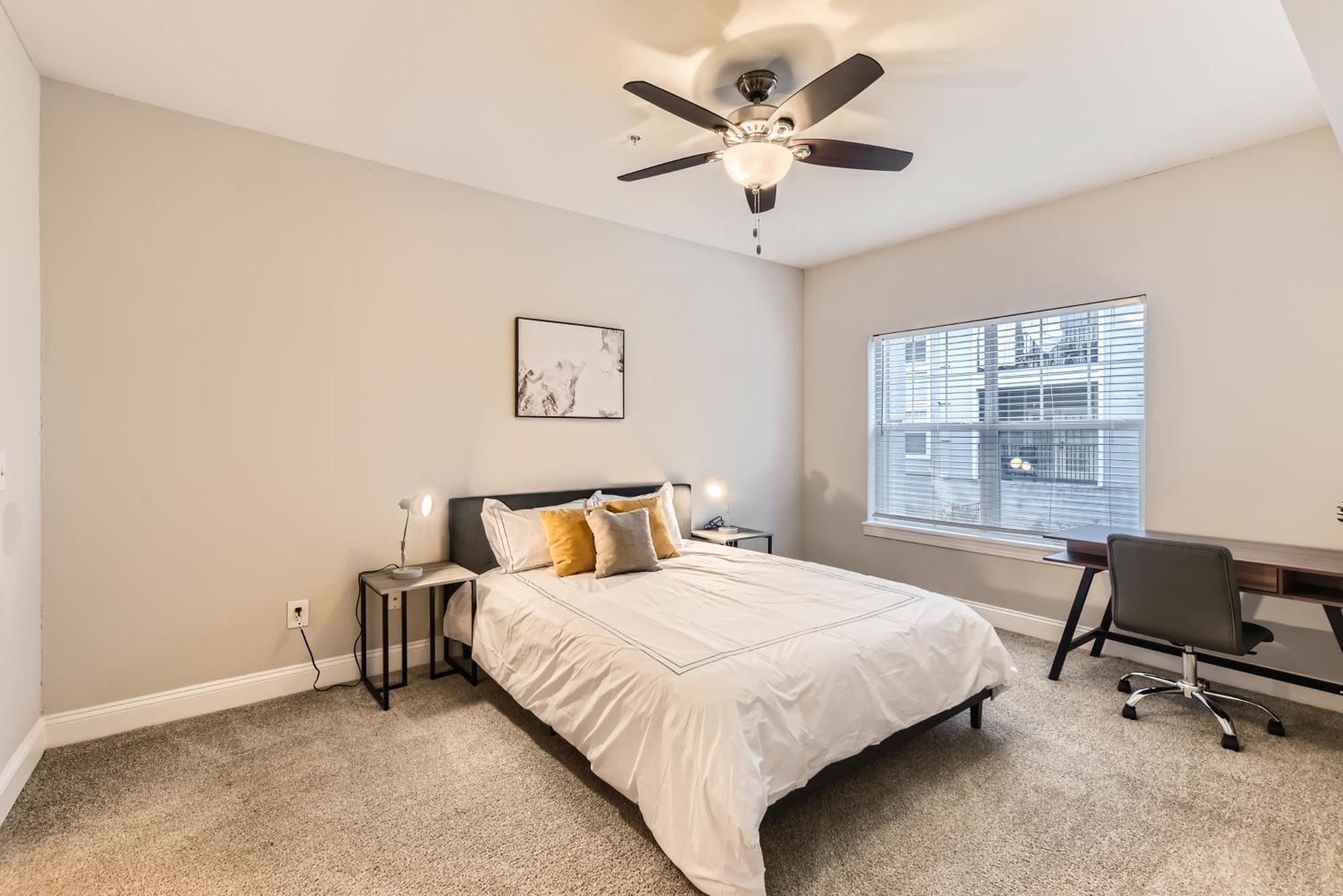 Apartment Crest At Midtown 4117 L 1 Bedroom 1 Bathroom Atlanta