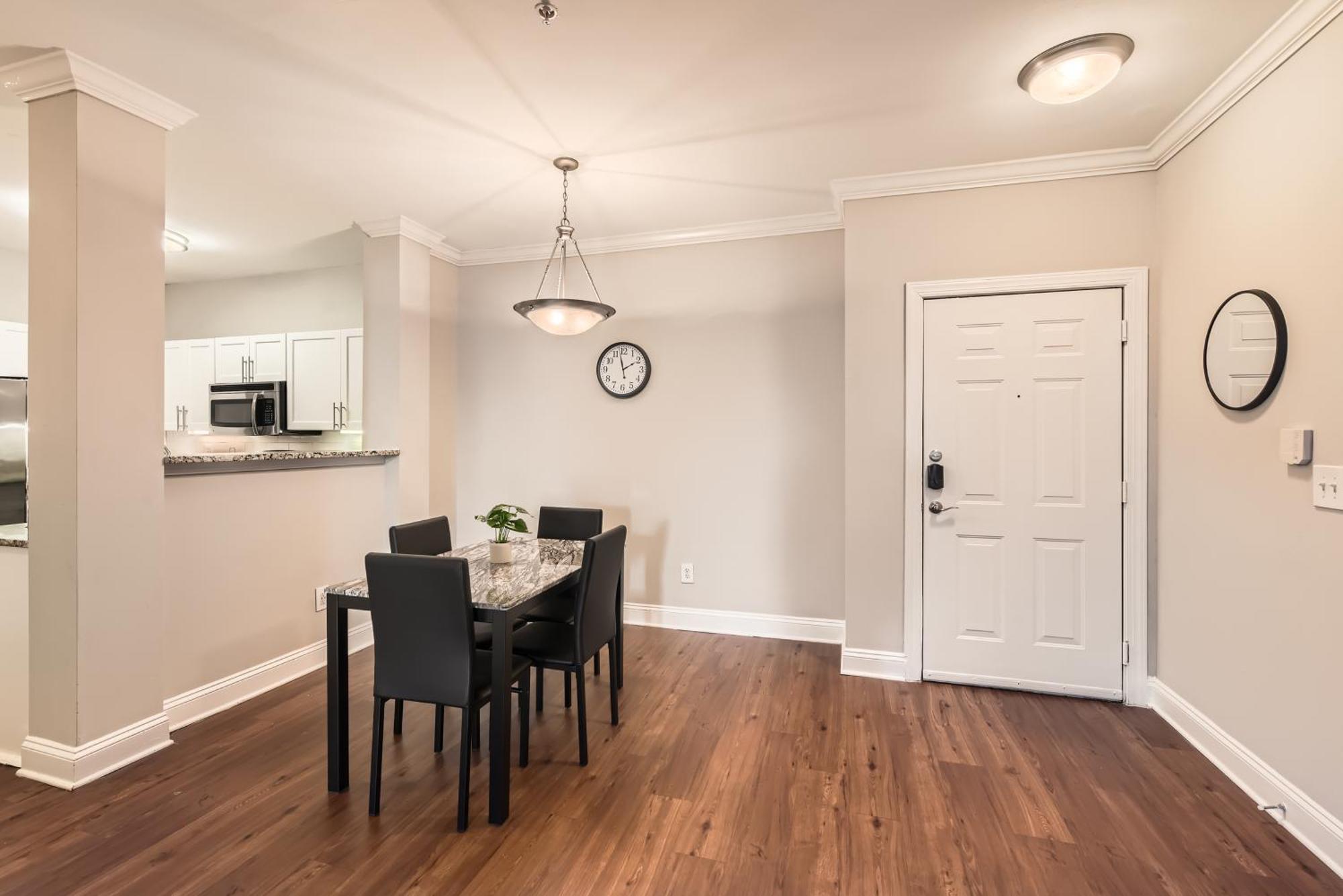 Apartment Crest At Midtown 1525 L 2 Bedroom 2 Bath Atlanta