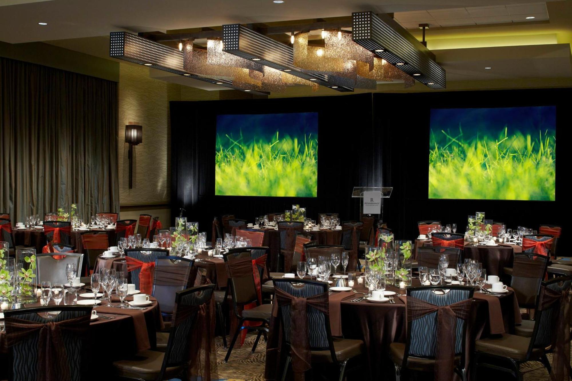 Hotel Renaissance Midtown 4*