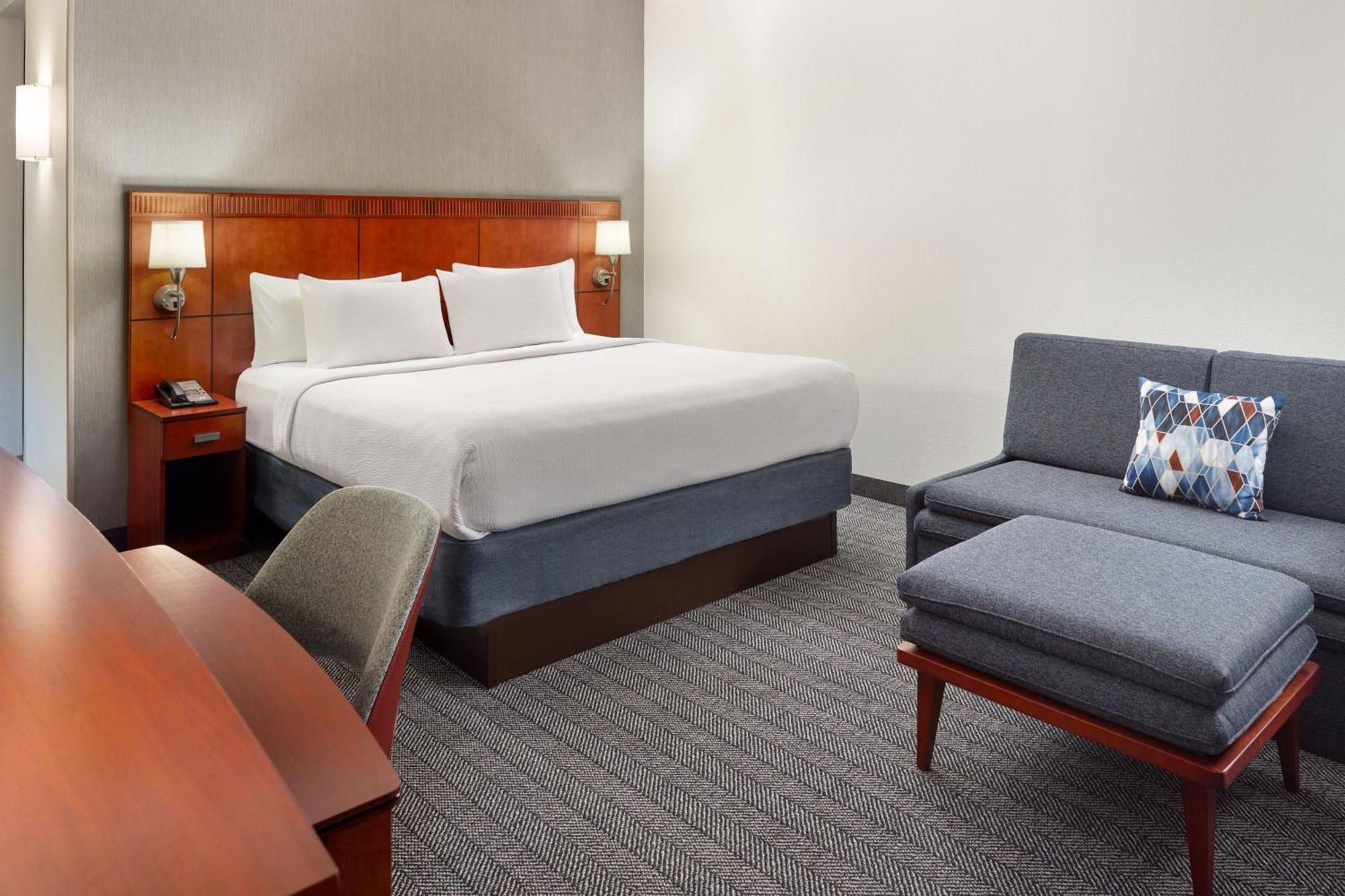 Hotel Courtyard By Marriott Atlanta Executive Park/emory