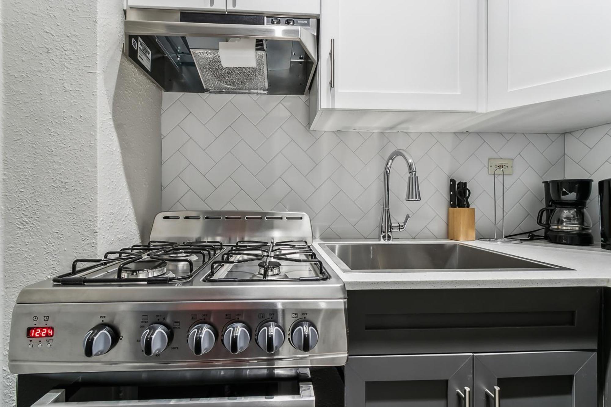 Apartment Crest At Peachtree 821 Spacious 1 Bd 1 Bth