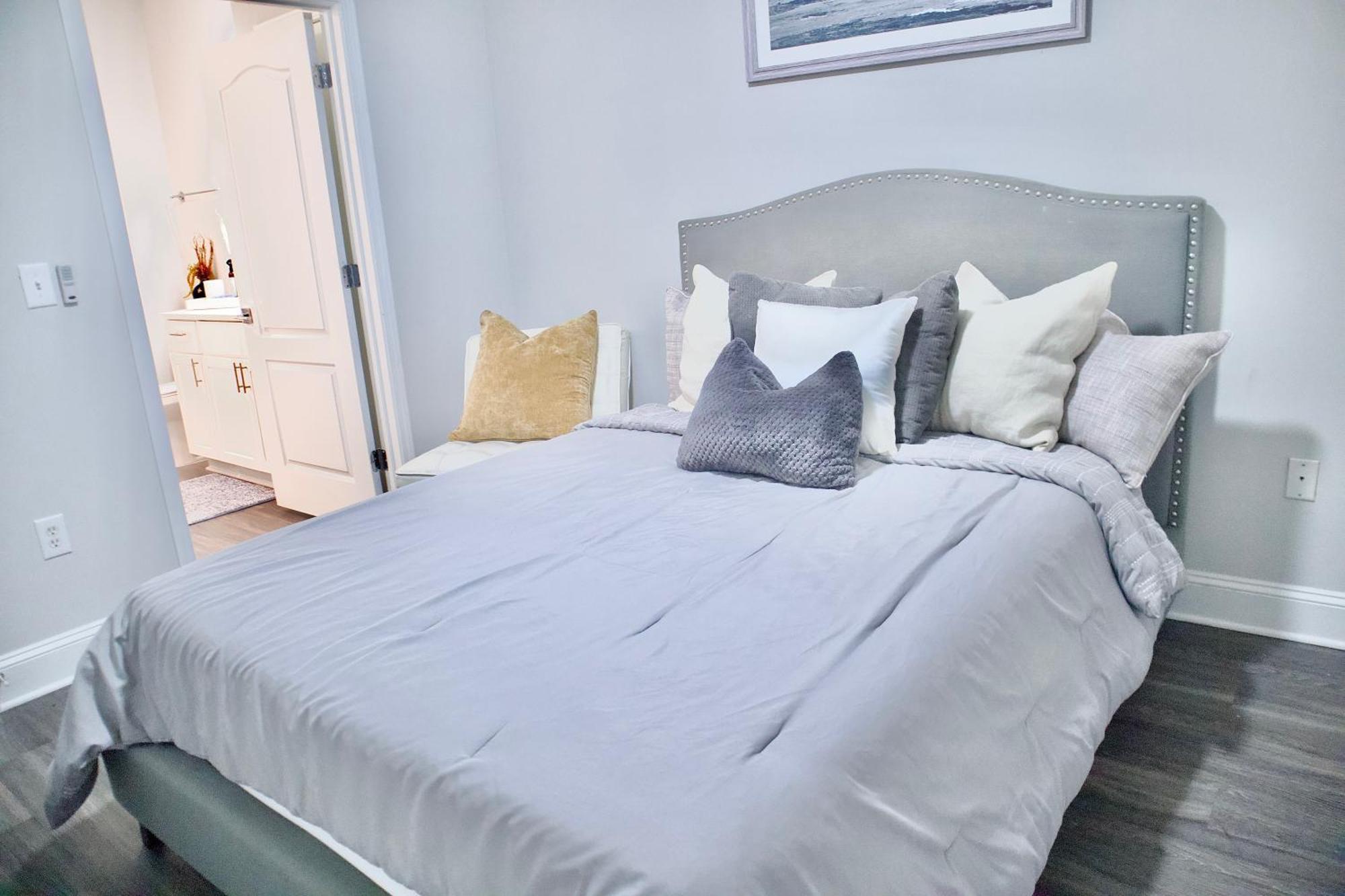 Buckhead Palace Apartment Atlanta