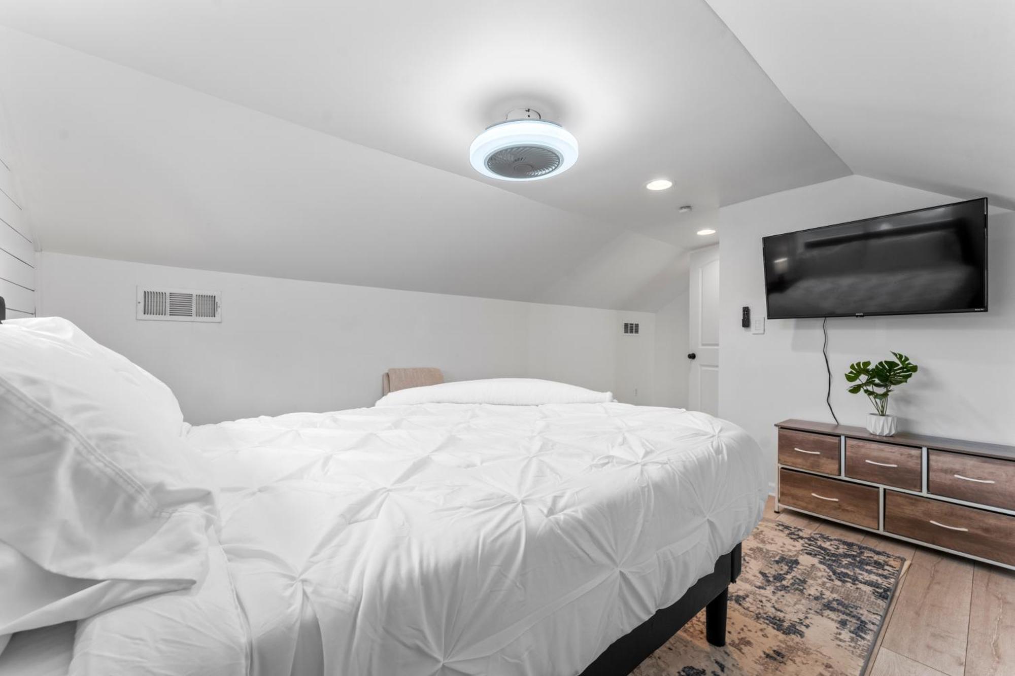 Second - 3 Bed 2 Bath 8 Minutes From Airport * Atlanta