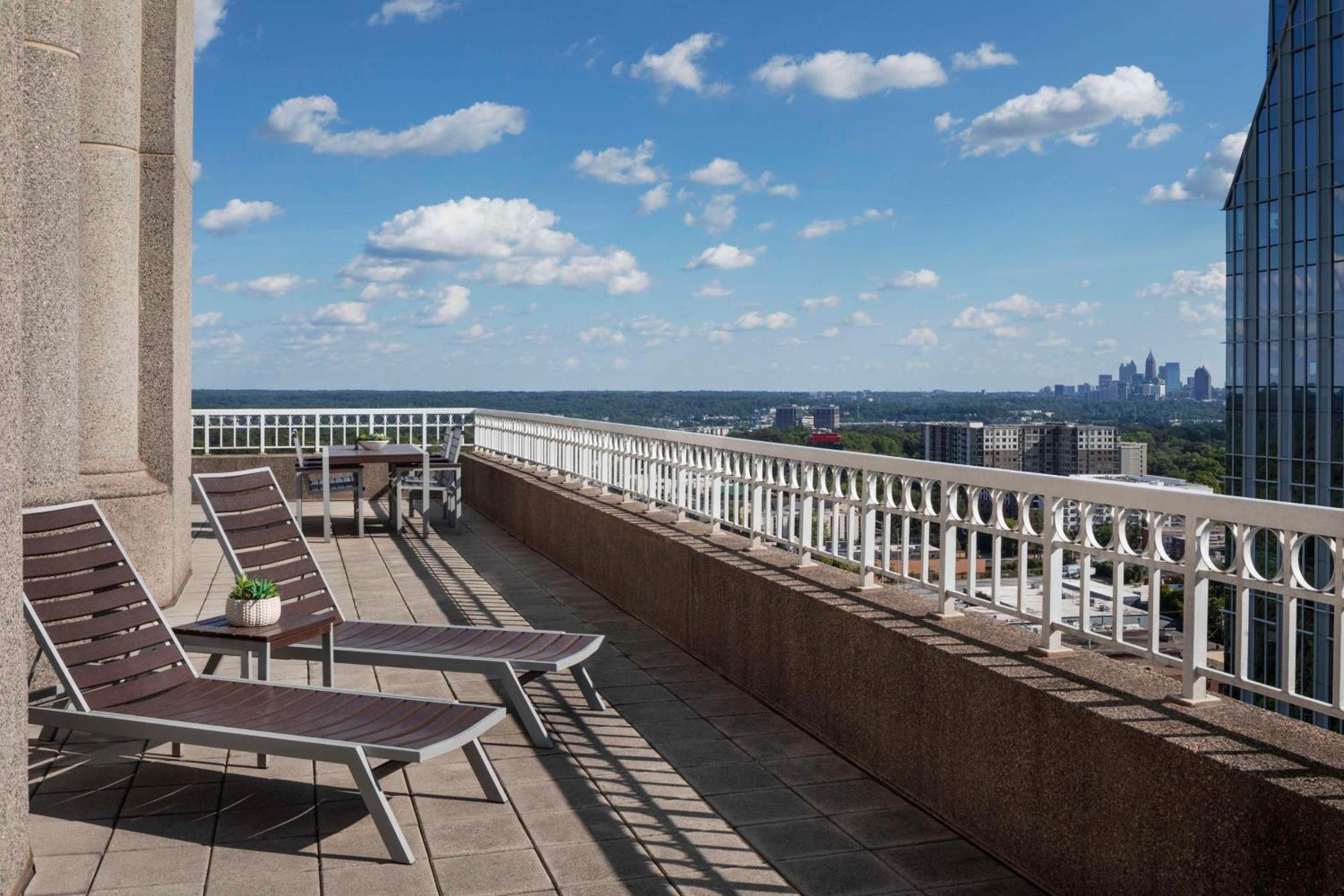 Grand Hyatt In Buckhead 4*