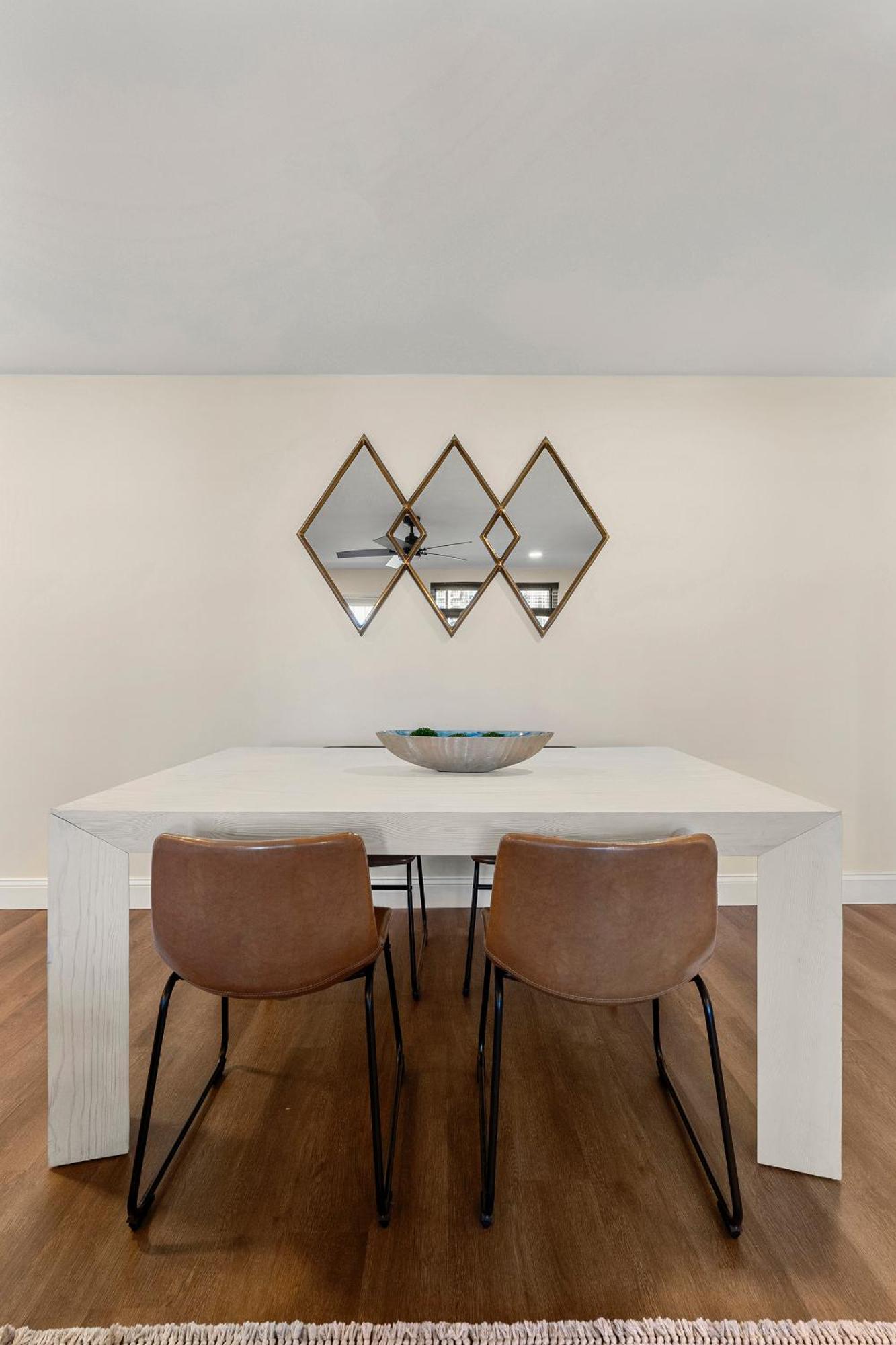 Stylish 1-bedroom Downtown Apartment