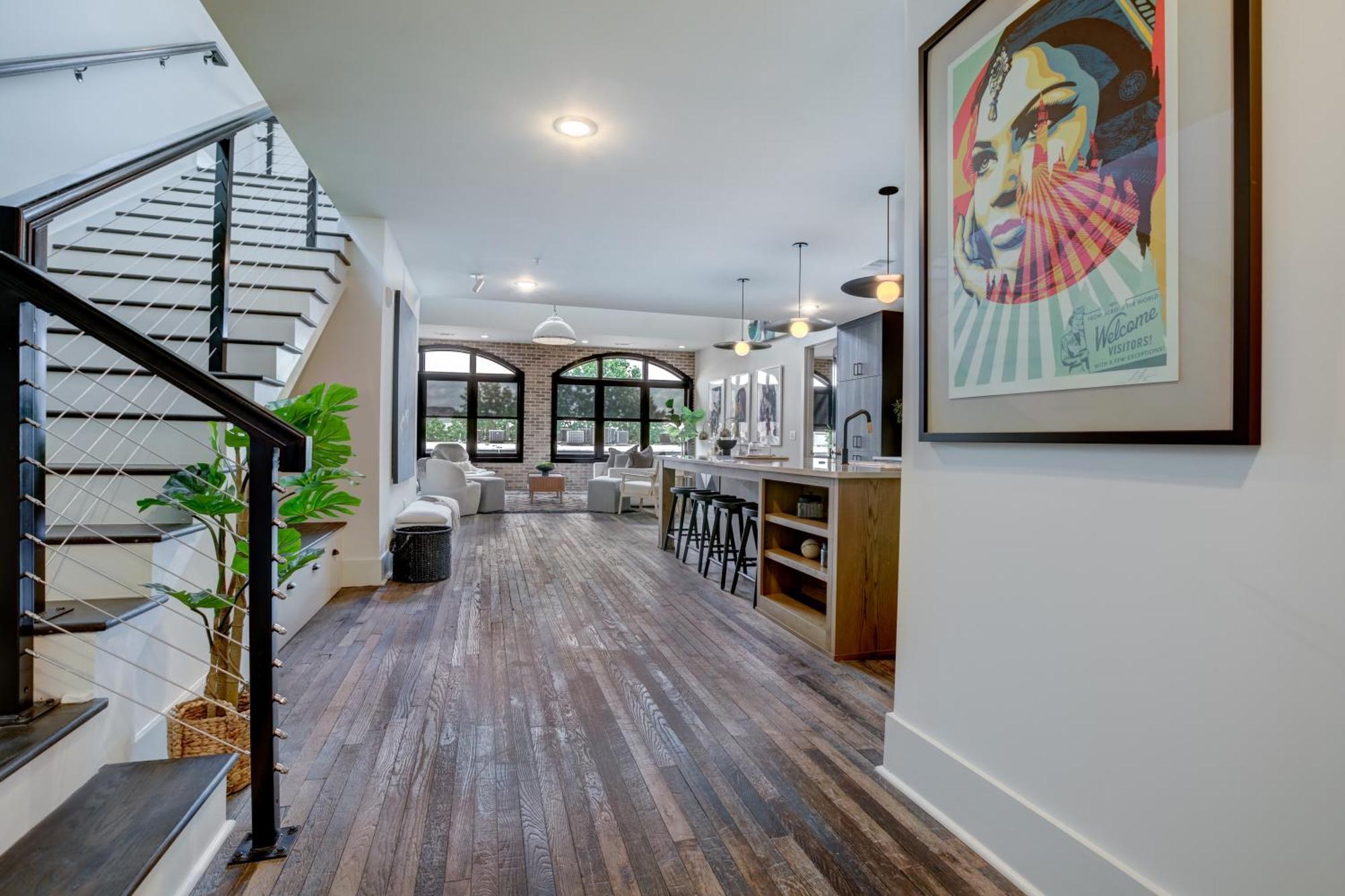Entire Floor Penthouse Loft, Sleeps 20 Apartment Atlanta