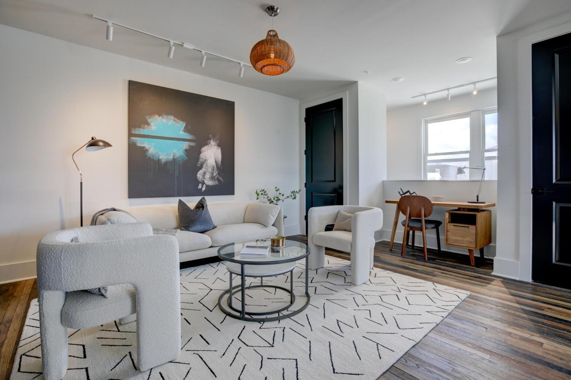 Entire Floor Penthouse Loft, Sleeps 20 Apartment Atlanta