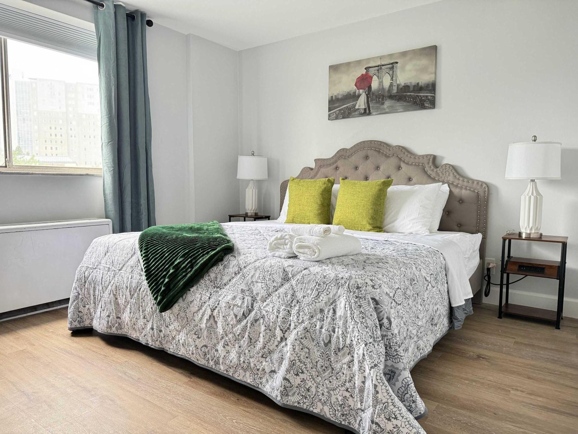 Holiday home View Newly Renovated 5 Beds With Free Parking Lm406 *