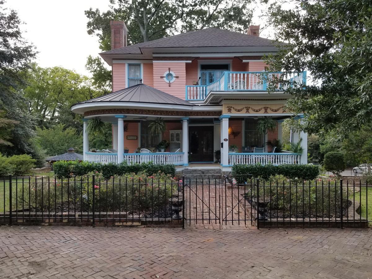 The Peach House 3* Atlanta
