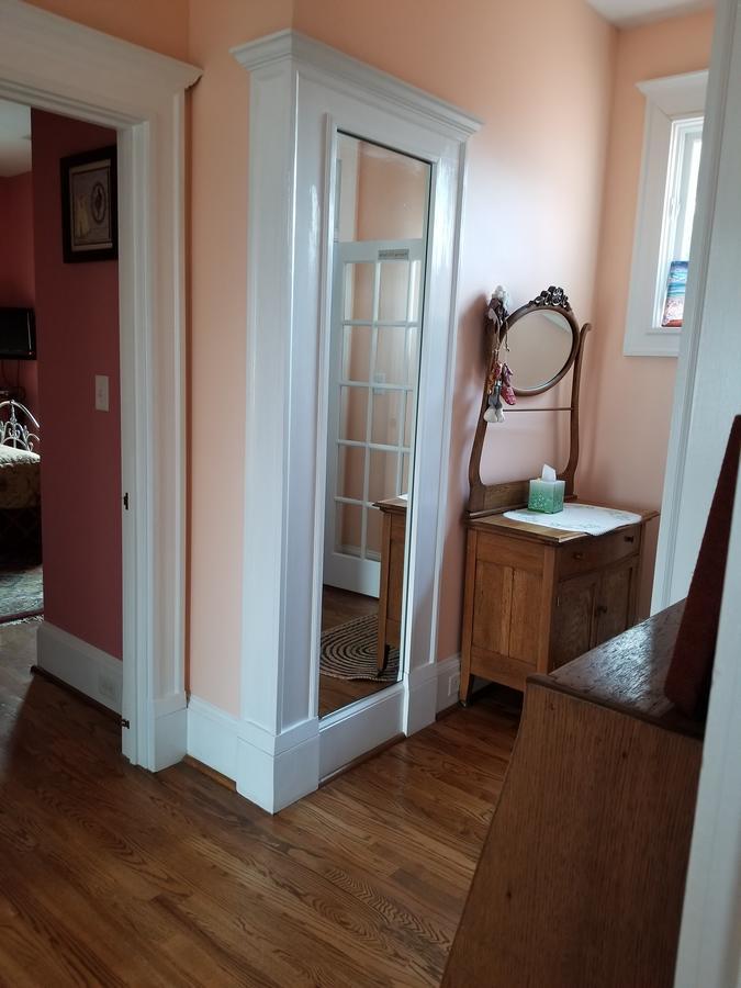 The Peach House 3*