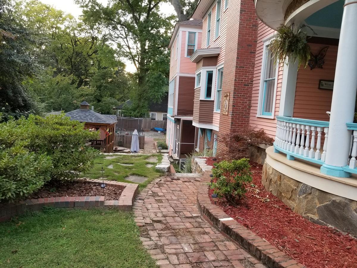 The Peach House Bed & Breakfast 3*