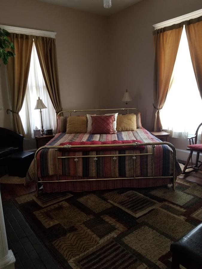 The Peach House Bed & Breakfast
