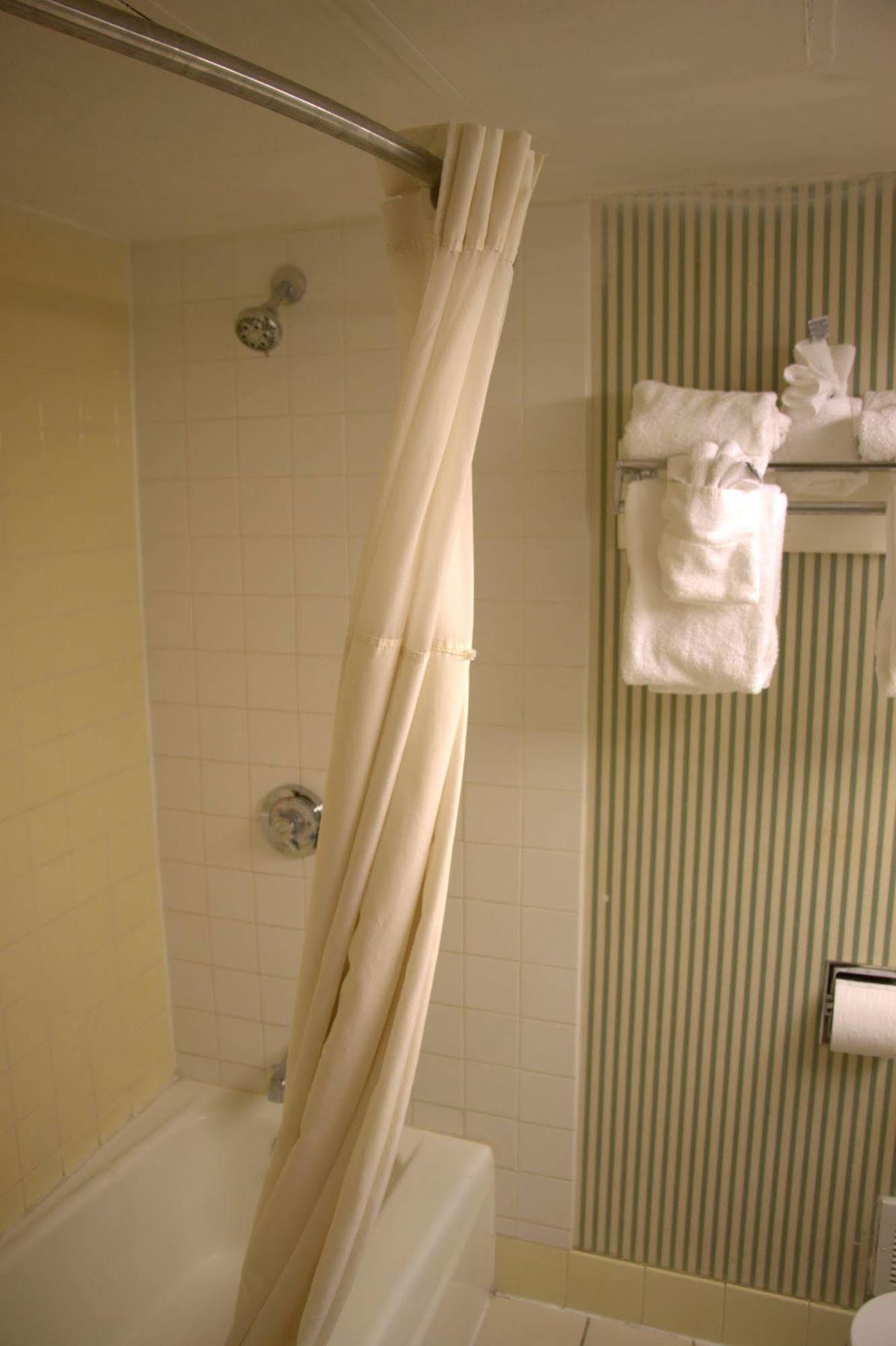 Hotel Barclay Downtown 3*