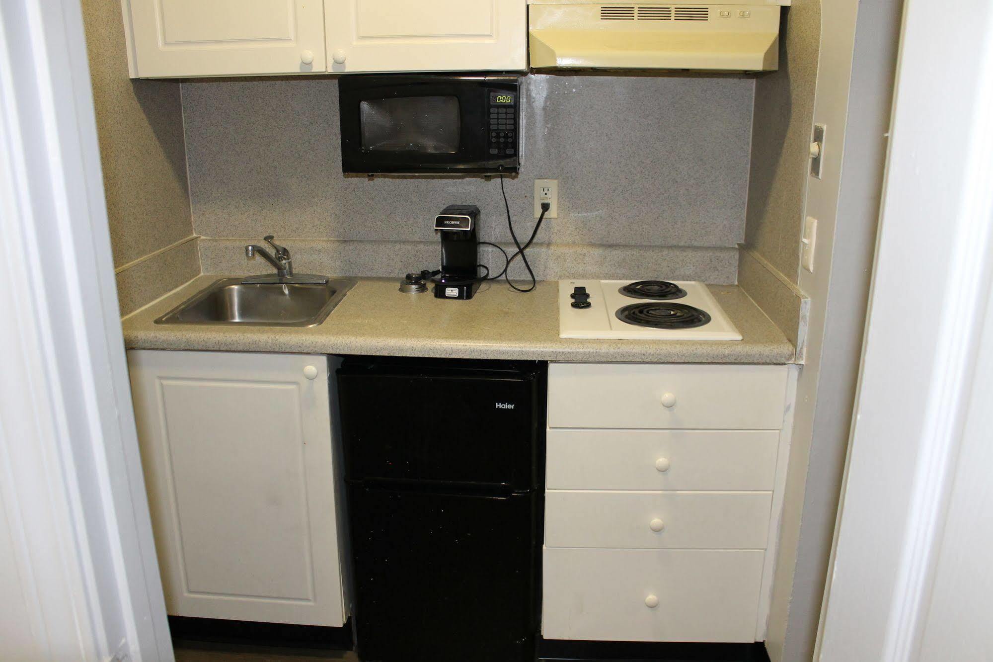 Motel Budgetel And Midtown Atlanta