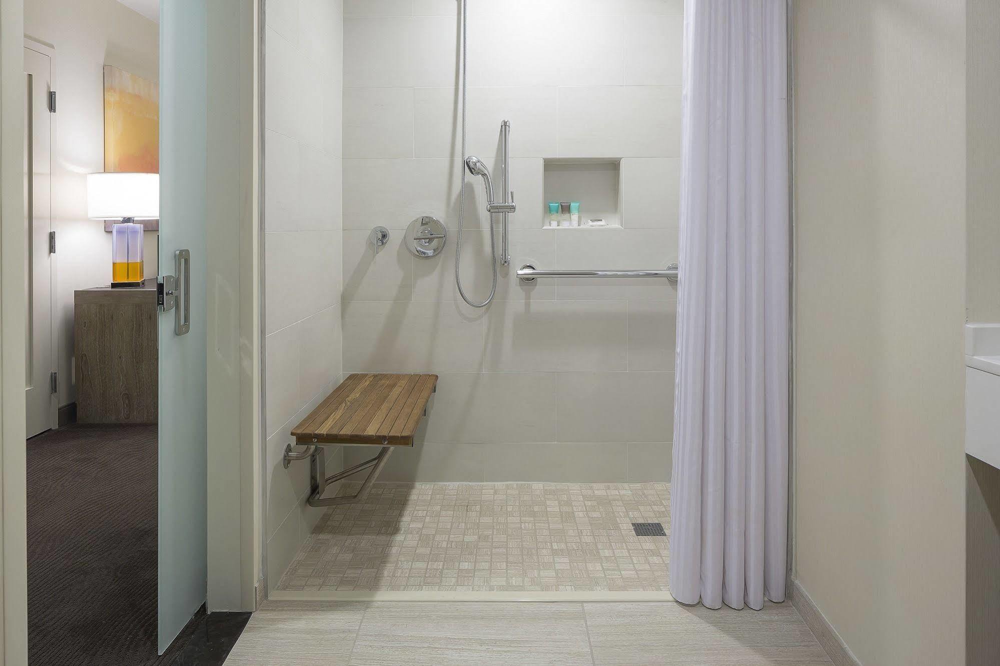 Hyatt Centric Midtown Hotel 3*
