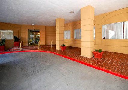 Barclay Downtown Hotel