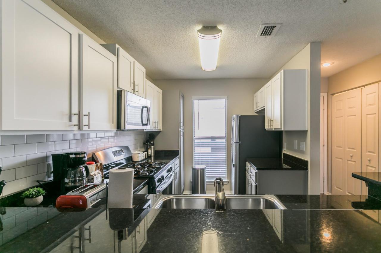 Luxury 2-bedroom Townhome In North Atlanta