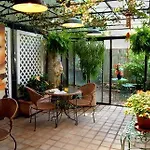 Beverly Hills Inn