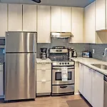 Heaven In Midtown Fully Furnished Apartments