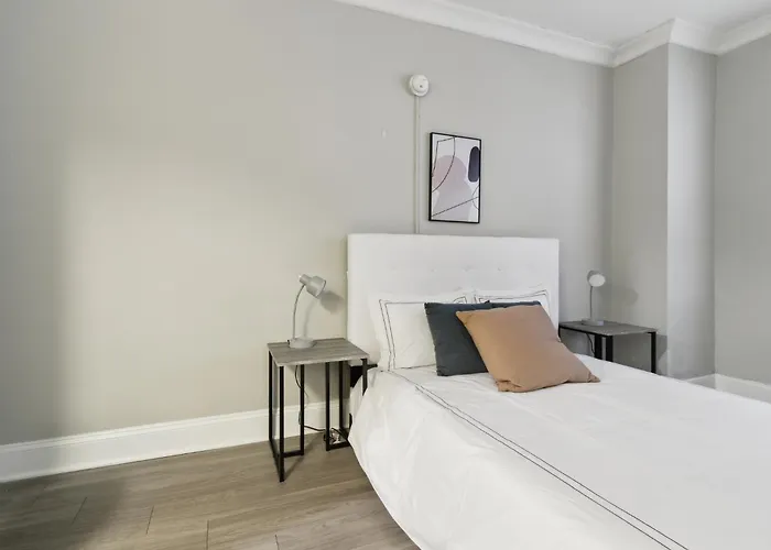 Crest At Peachtree 105 Spacious 1 Bd 1 Bth