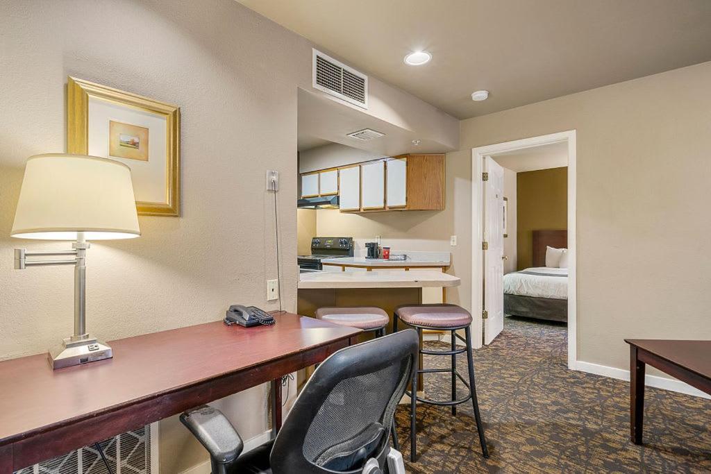 Hotel The 505 Collection Buckhead 3*