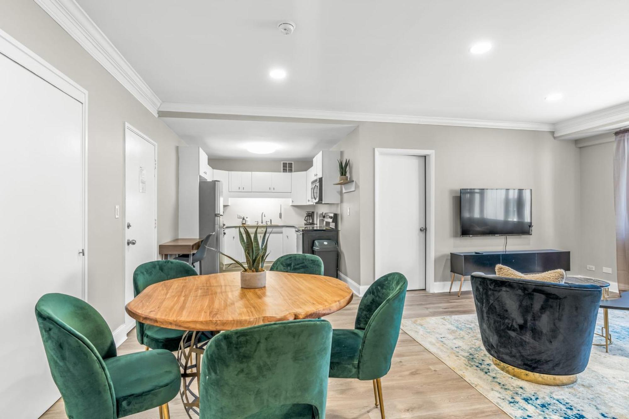 Apartment House At Phipps Atlanta