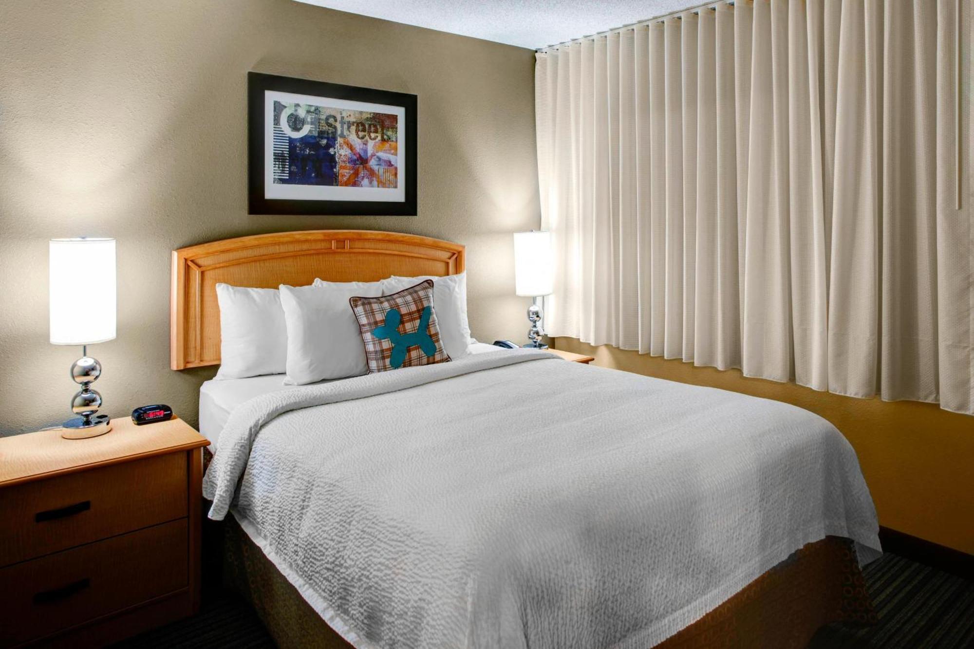 Towneplace Buckhead Hotel