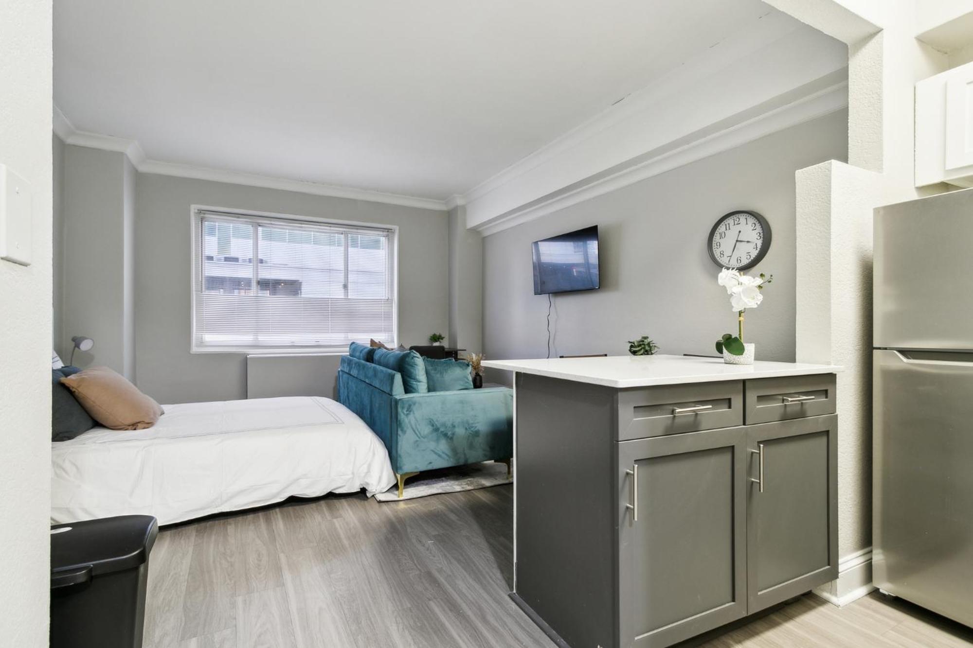 Crest At Peachtree 105 Spacious 1 Bd 1 Bth *