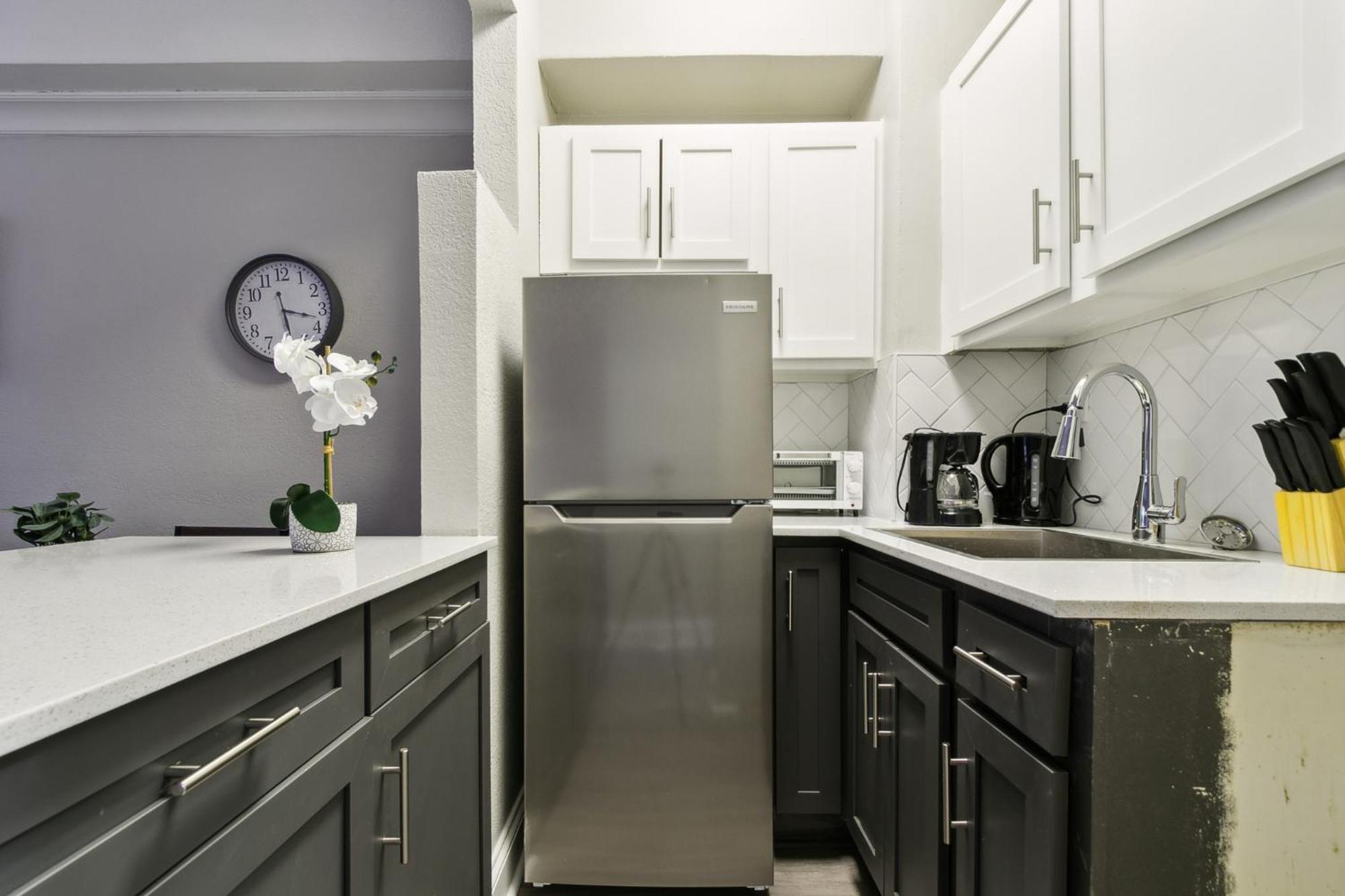 Crest At Peachtree 105 Spacious 1 Bd 1 Bth