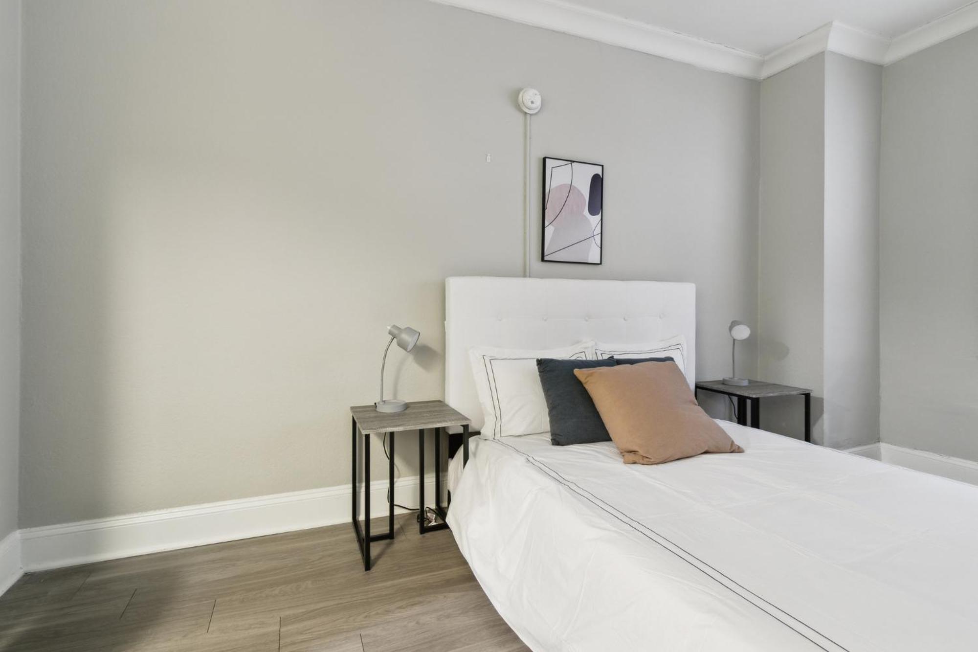 Crest At Peachtree 105 Spacious 1 Bd 1 Bth *