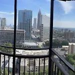 20Th Flr Condo -Downtown Atlanta - Walk To Stadium- High Rise Hideaway