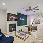 Luxury Event Friendly Home Atl Pool Table Hot Tub