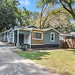 4-Bed 2-Bath Pet Friendly Home In Heart Of Atlanta
