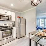 Atlanta Home With Yard About 7 Mi To Downtown!