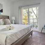 Luxury New 1B1B Private Balcony W Washer Dryer 525Pkwy