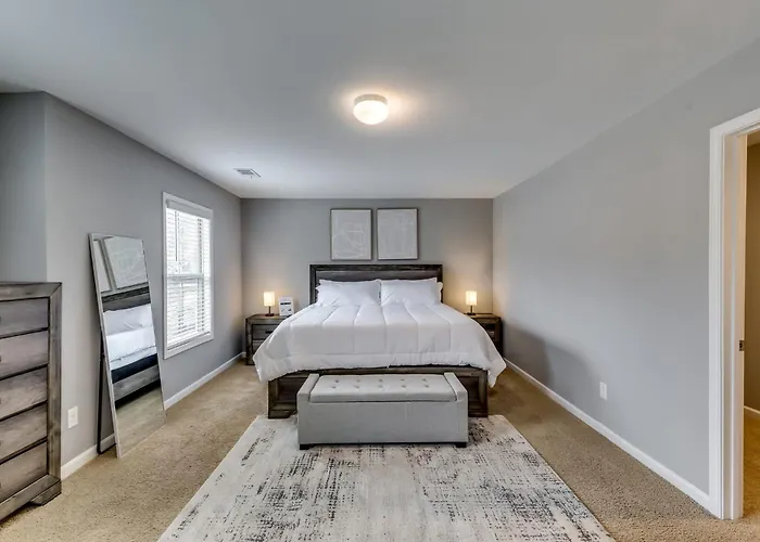 Greywind Retreat ~ 5 Star Location ~ Office ~ Parking