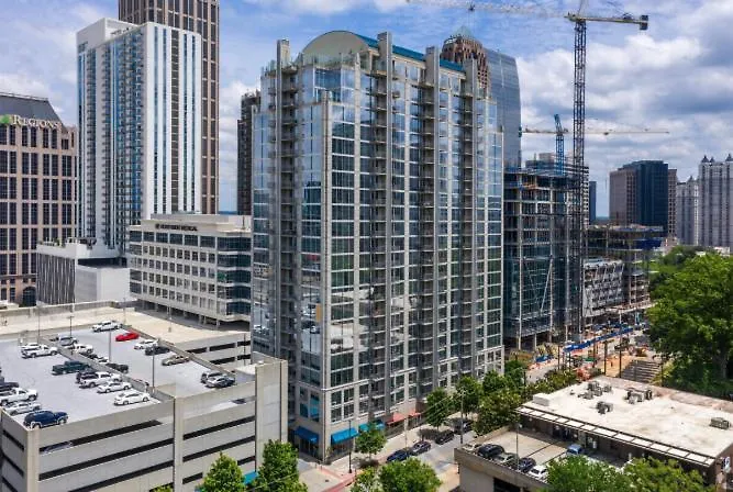 Atlanta Midtown High-Rise Condo With King Bed Free Parking And Balcony With View