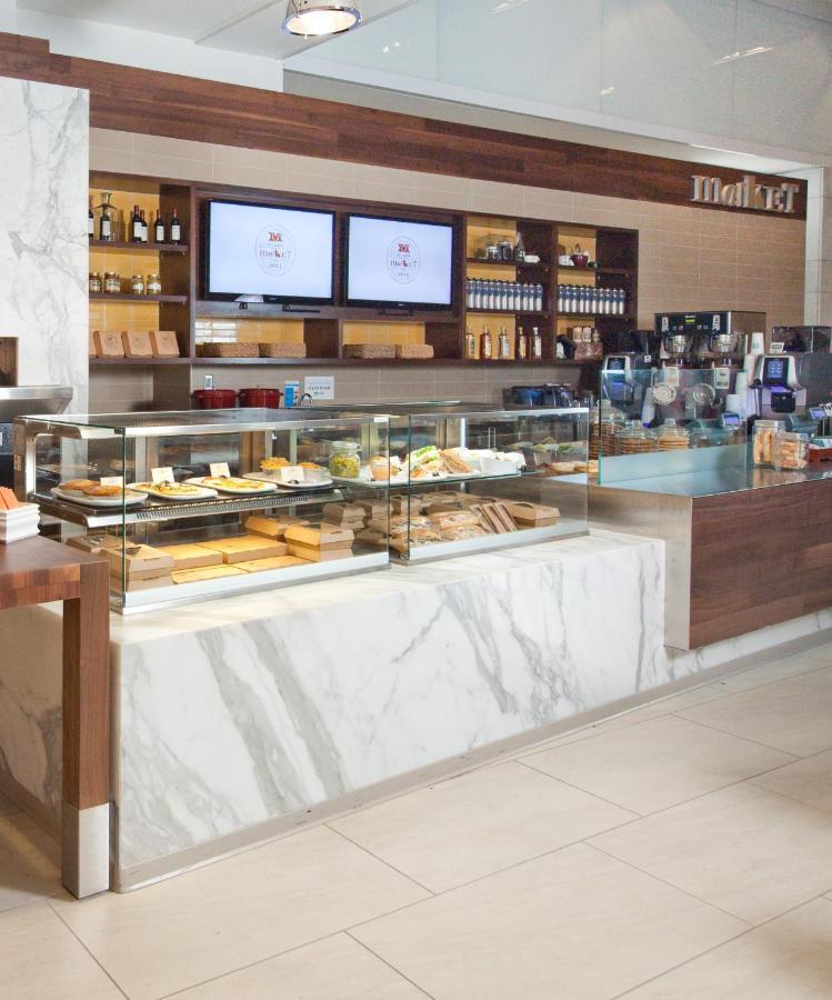 Hyatt Regency Hotel 4*