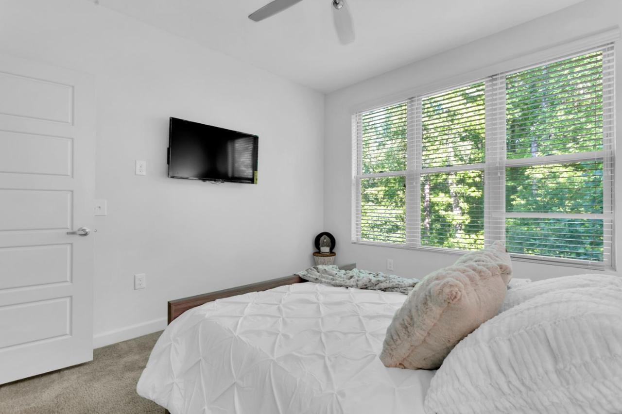 Apartment North Oasis - 6 Guests - Balcony - Pool - Free Parking And Wifi *