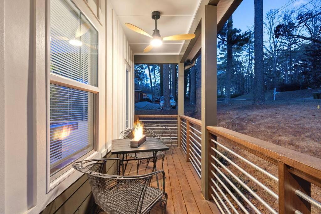 Luxury Event Friendly Atl Pool Table Hot Tub Holiday home Atlanta