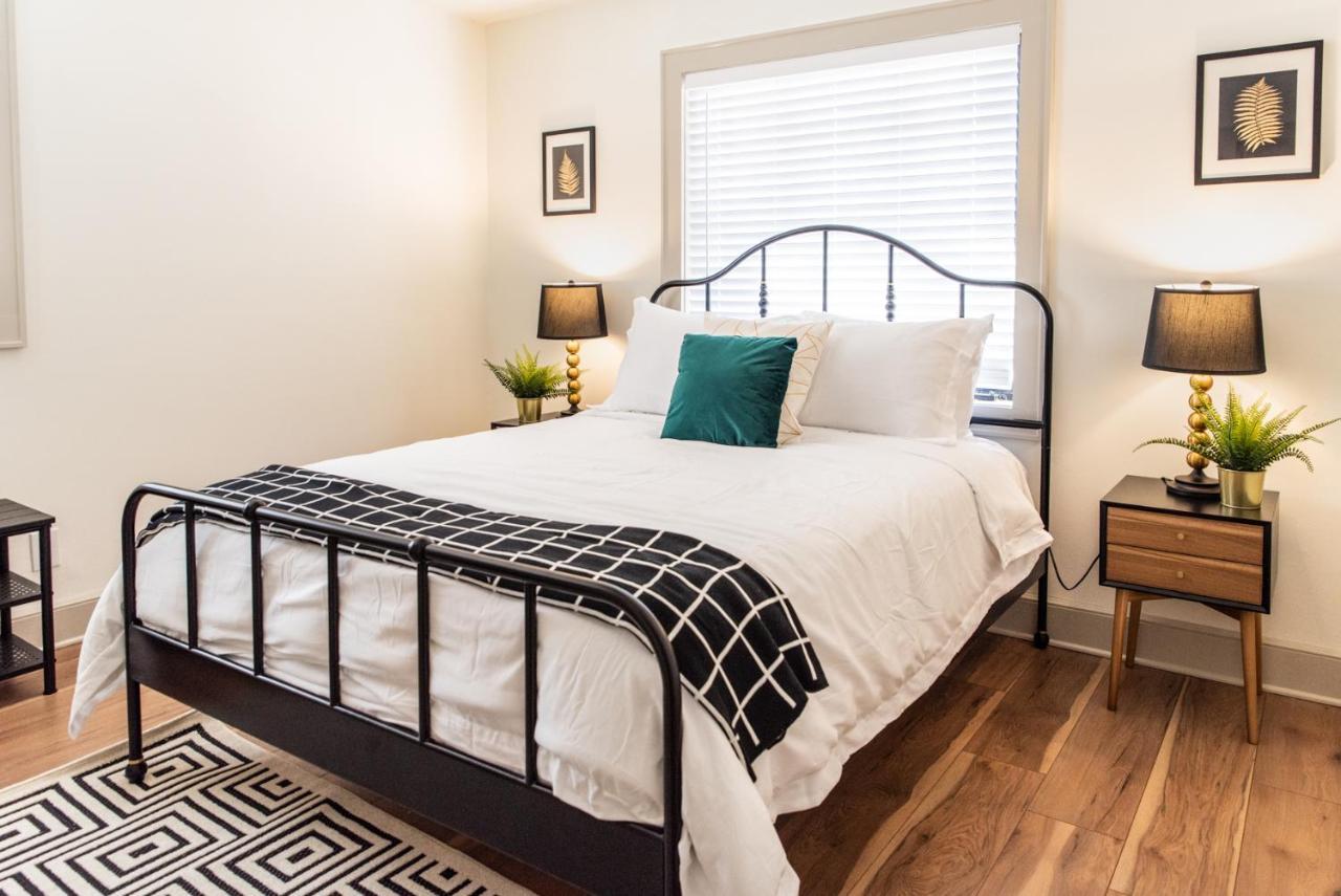 Modern 2br In Historic West End Near Downtown Holiday home