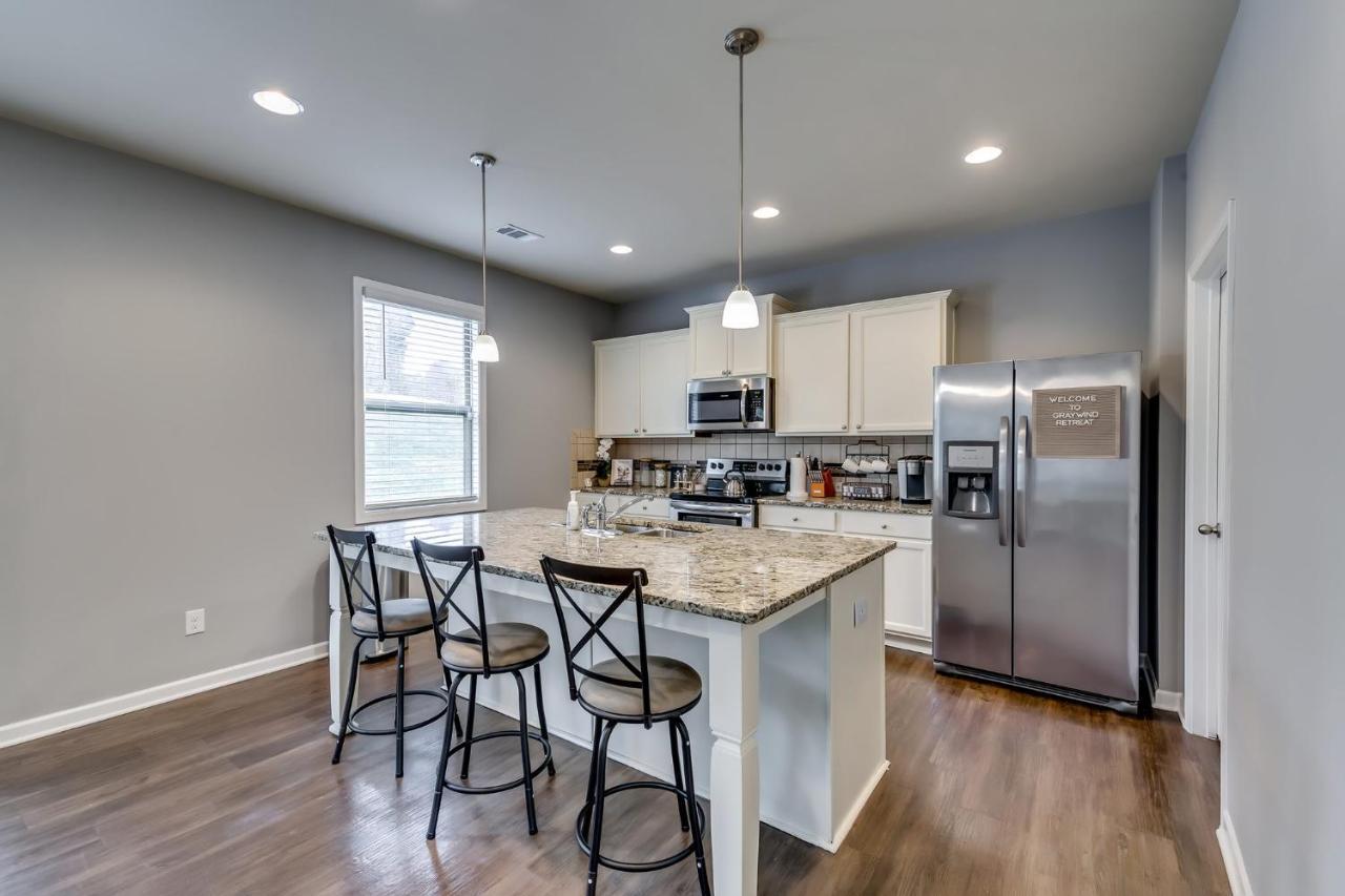 Greywind Retreat ~ 5 Star Location ~ Office ~ Parking *