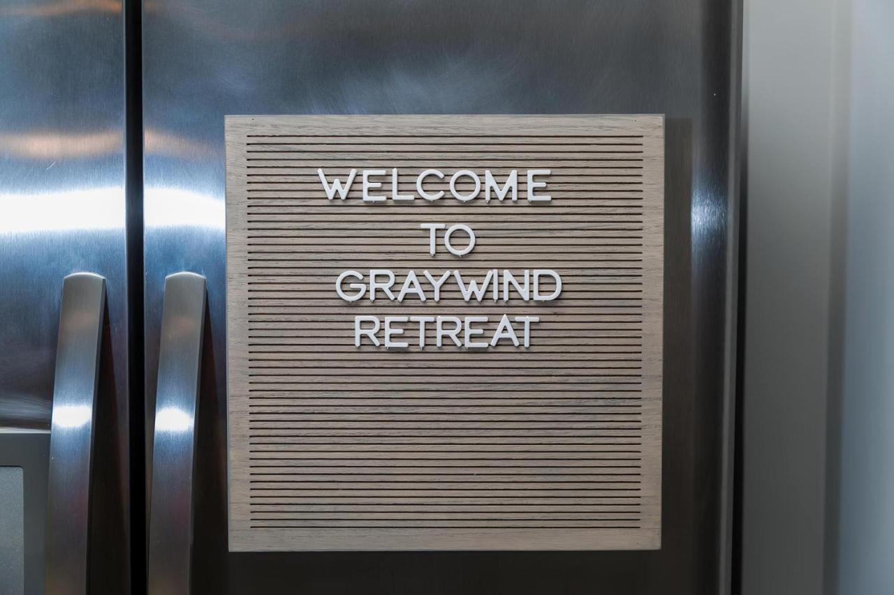 Greywind Retreat ~ 5 Star Location ~ Office ~ Parking Atlanta