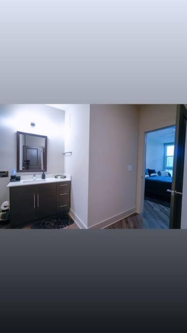Apartment Cozy 1 Bed/1 Bath *