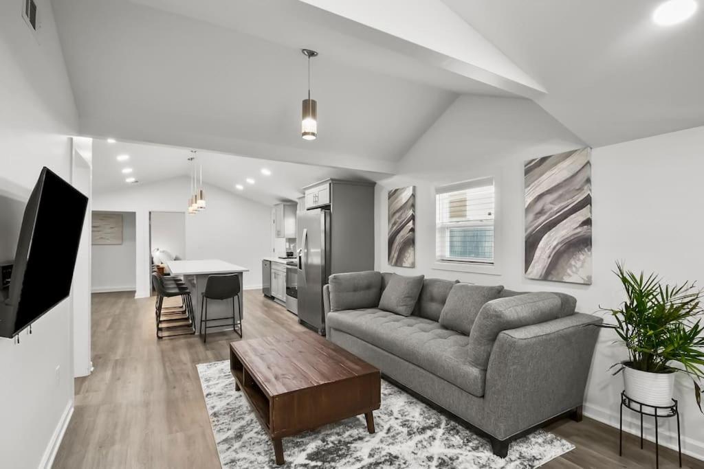 4-bed 2-bath Pet Friendly In Heart Of Villa Atlanta