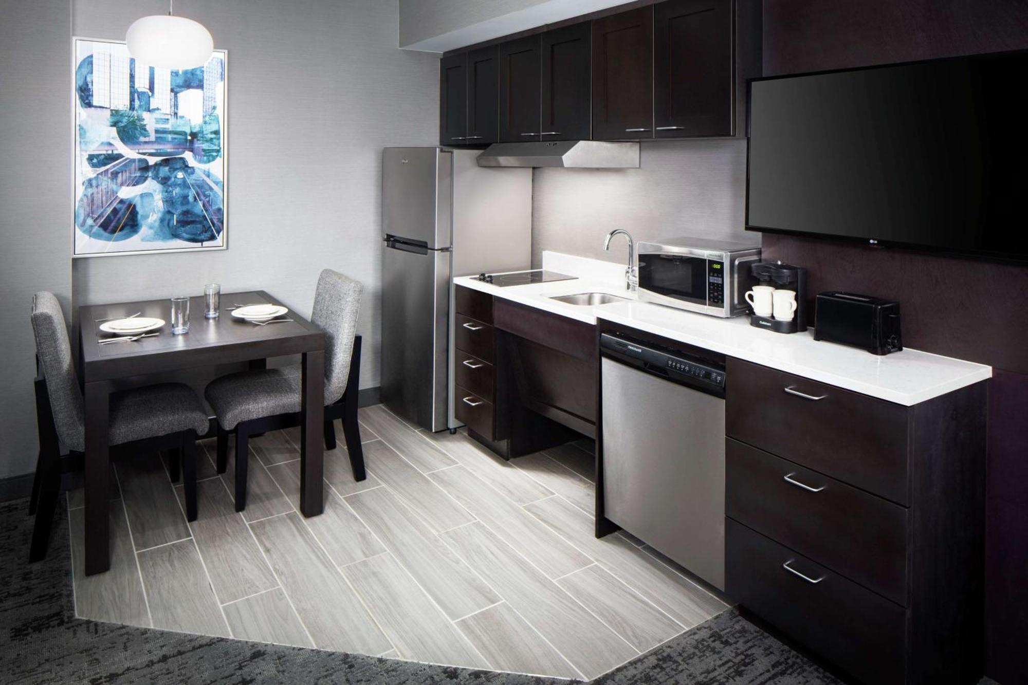 Homewood By Hilton Lenox Buckhead 4*