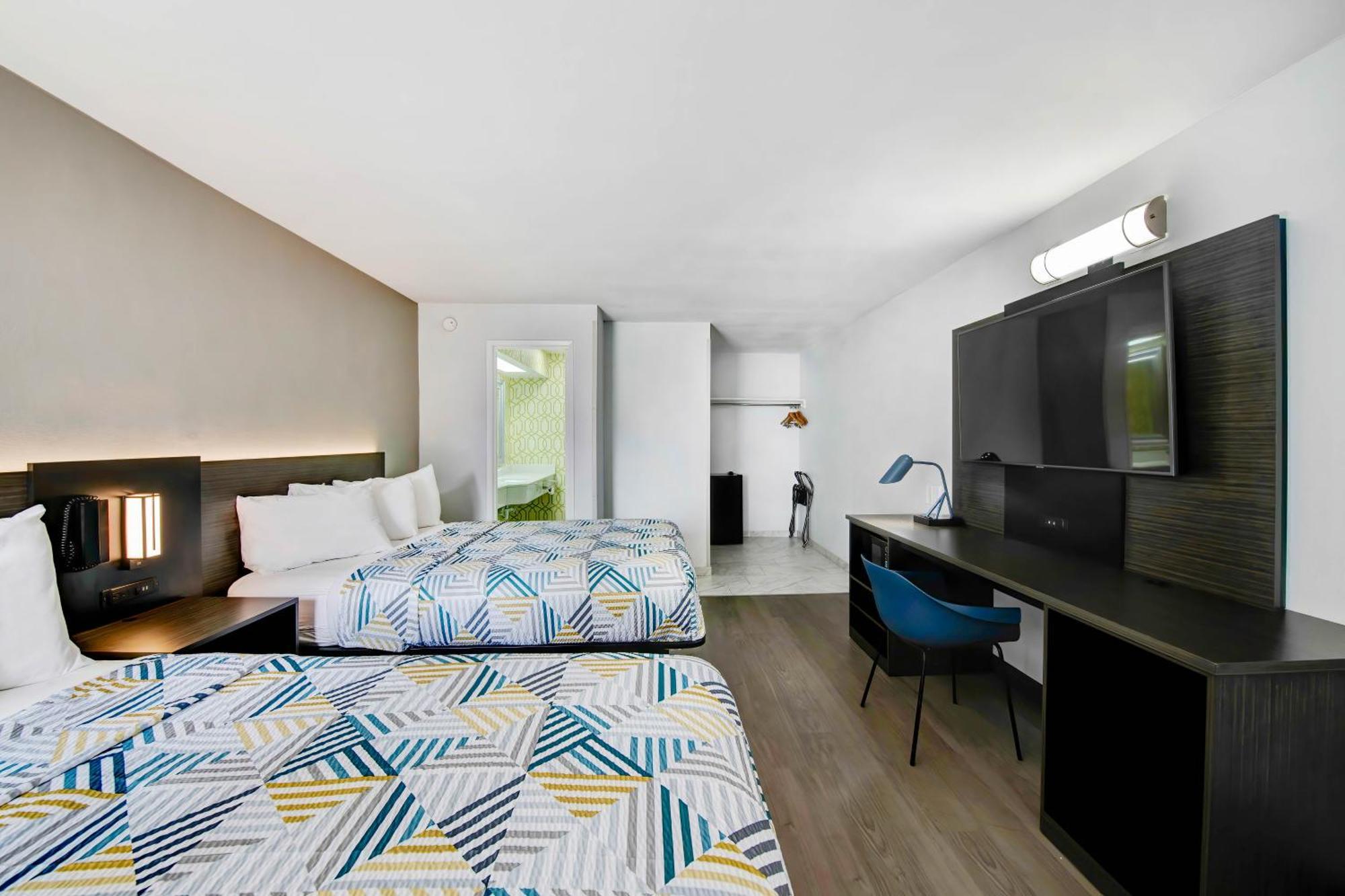 6 Atlanta, Ga - Midtown 2* Atlanta