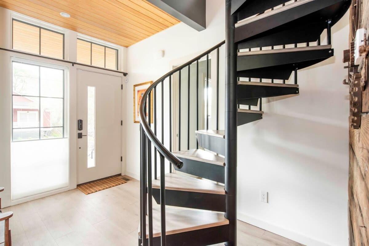 Apartment Holy Grail